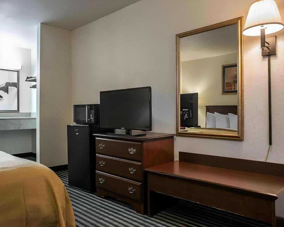 Quality Inn Columbia Airport West Columbia Ngoại thất bức ảnh