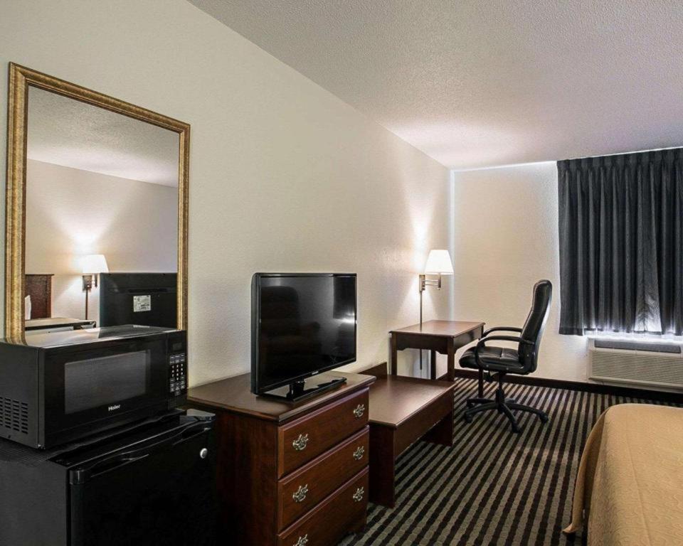 Quality Inn Columbia Airport West Columbia Ngoại thất bức ảnh