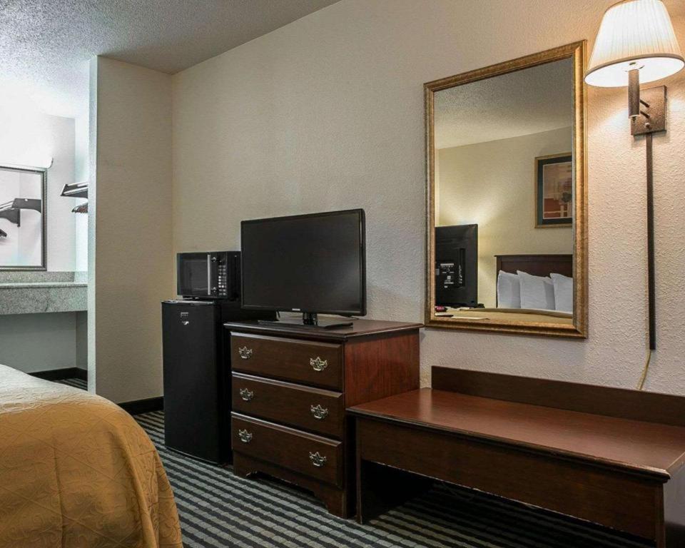 Quality Inn Columbia Airport West Columbia Ngoại thất bức ảnh