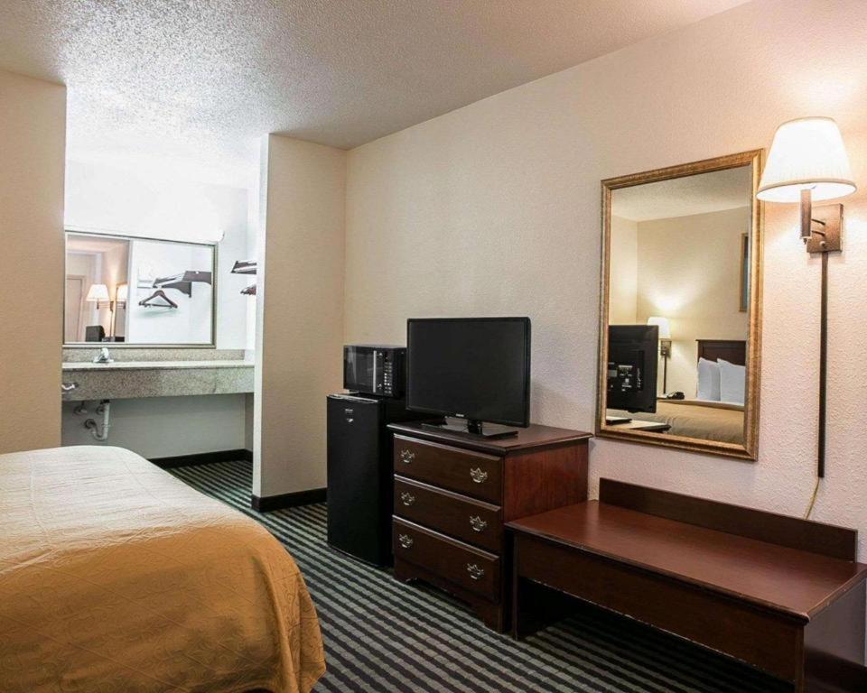 Quality Inn Columbia Airport West Columbia Ngoại thất bức ảnh