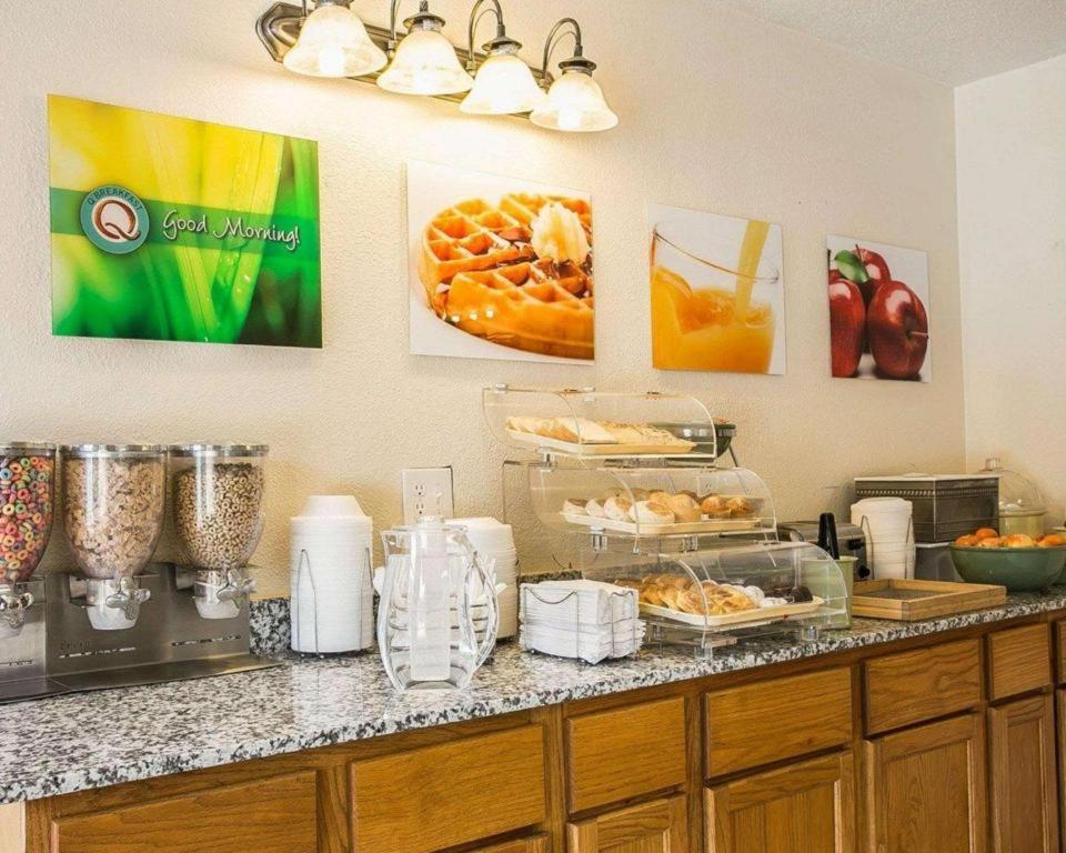 Quality Inn Columbia Airport West Columbia Ngoại thất bức ảnh